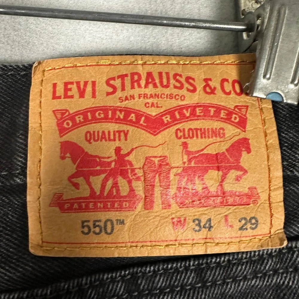 Levi's 550 Jeans Mens 34x29 Relaxed Fit Black Denim Tapered Leg EUC